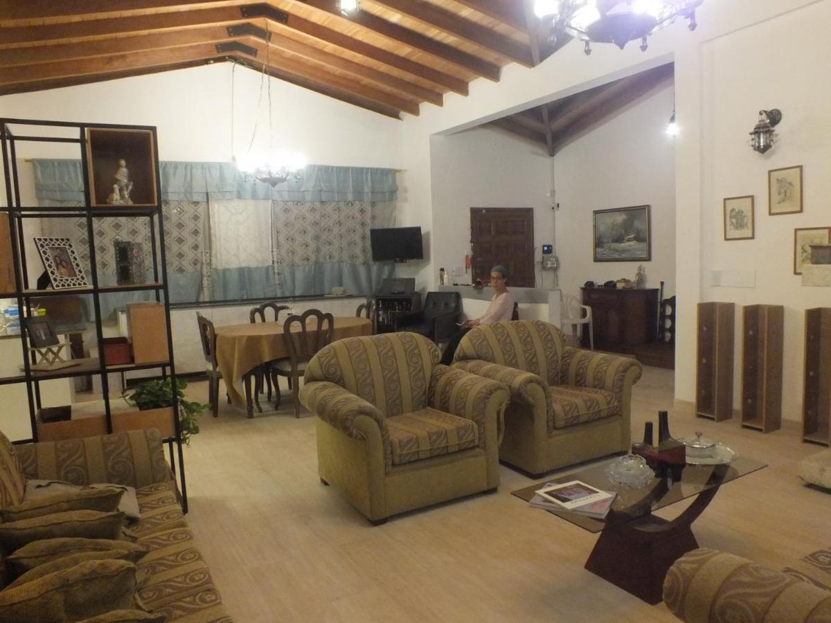 Quito Eco Lodge Airport - B&B 塔巴贝拉 外观 照片